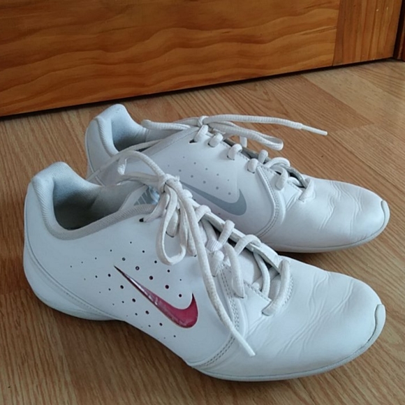 Nike Shoes - Nike Sideline Cheerleader Sneakers Size 6